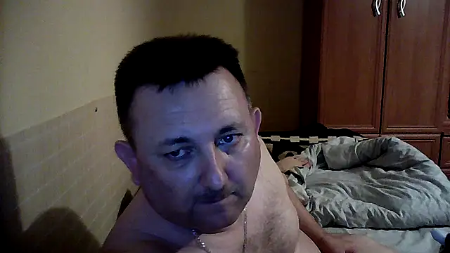Snapshot of Novy73 chatting on November 3, 2025, 11:41 pm Novy73 online show from November 3, 2025, 11:41 pm