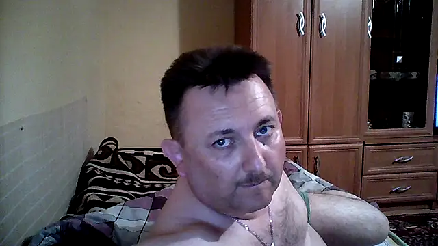 Snapshot of Novy73 chatting on June 9, 2026, 1:06 am Novy73 online show from June 9, 2026, 1:06 am