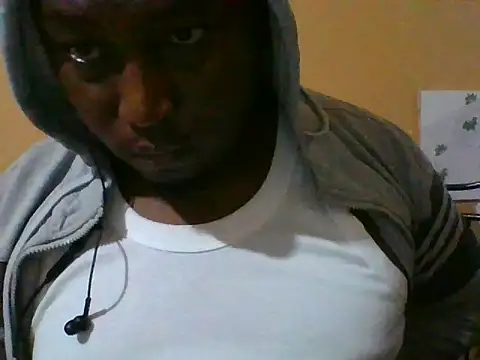 honeyswit online show from October 2, 2025, 2:20 pm