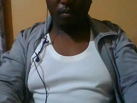 honeyswit online show from October 29, 2025, 6:40 pm