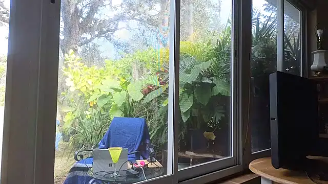 Snapshot of eliberator1777 chatting on February 12, 2025, 5:58 pm eliberator1777 online show from February 12, 2025, 5:58 pm