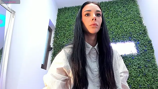 Snapshot of realhotfallingdevil chatting on September 10, 2025, 11:09 am realhotfallingdevil online show from September 10, 2025, 11:09 am