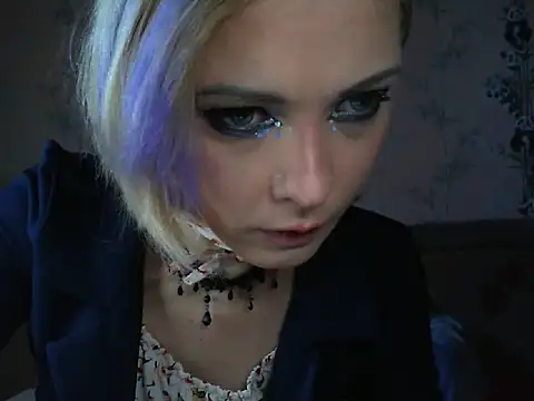 WildMissNiks online show from March 16, 2026, 8:29 am