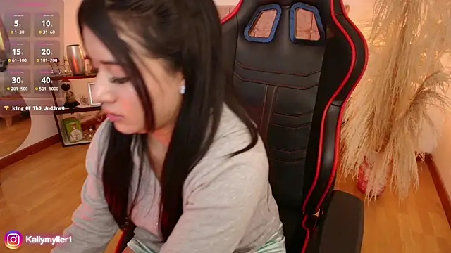 Snapshot of KallyMyller1 chatting on February 11, 2025, 10:18 pm KallyMyller1 online show from February 11, 2025, 10:18 pm