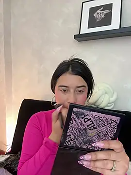 KallyMyller1 online show from February 14, 2026, 7:58 pm