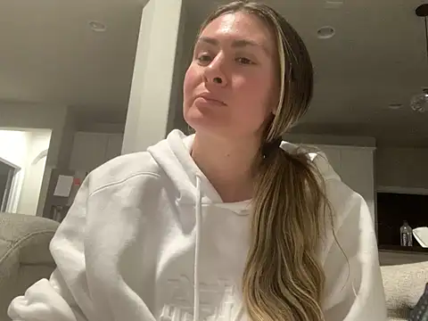 Snapshot of Alyssa_rhoades chatting on January 24, 2025, 4:05 am Alyssa rhoades online show from January 24, 2025, 4:05 am