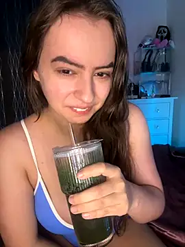 Snapshot of eleonoree chatting on October 27, 2025, 5:47 pm eleonoree online show from October 27, 2025, 5:47 pm