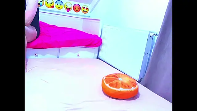 evehotty online show from March 2, 2026, 8:05 pm