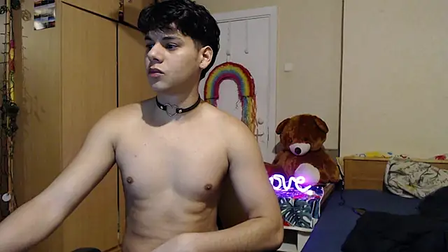 tomas boy20 online show from November 18, 2025, 8:56 pm