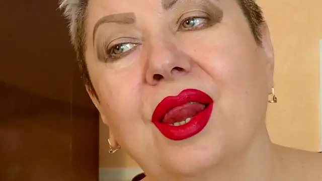 LadyPosh online show from May 22, 2026, 7:34 pm