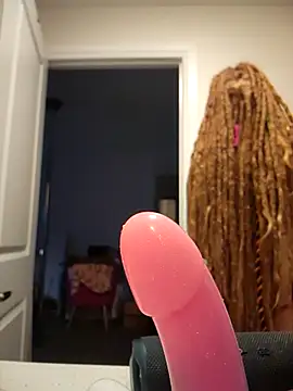 Snapshot of LucidLucy chatting on November 11, 2025, 12:11 pm LucidLucy online show from November 11, 2025, 12:11 pm