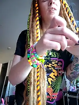 Snapshot of LucidLucy chatting on October 27, 2025, 1:45 pm LucidLucy online show from October 27, 2025, 1:45 pm