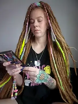 Snapshot of LucidLucy chatting on November 28, 2025, 2:06 pm LucidLucy online show from November 28, 2025, 2:06 pm