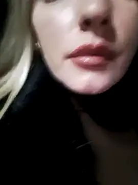 Snapshot of Dirtyfeelin chatting on December 5, 2024, 5:55 pm Dirtyfeelin online show from December 5, 2024, 5:55 pm