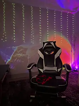 Snapshot of thebrattygoddess chatting on March 13, 2025, 2:05 am thebrattygoddess online show from March 13, 2025, 2:05 am