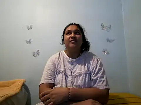 Indianbloom- online show from October 4, 2025, 5:03 pm