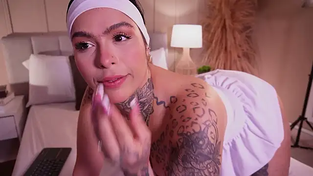 Snapshot of curvyliciousss chatting on March 2, 2026, 5:31 pm curvyliciousss online show from March 2, 2026, 5:31 pm