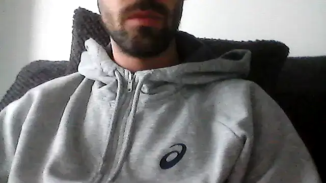 Snapshot of juju156111 chatting on November 2, 2025, 9:36 am juju156111 online show from November 2, 2025, 9:36 am