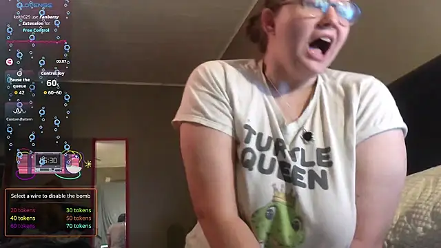 ZeTurtleMaster online show from November 22, 2025, 12:54 am