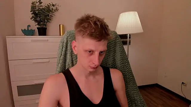 Snapshot of slim_andy chatting on November 9, 2025, 8:24 pm slim andy online show from November 9, 2025, 8:24 pm