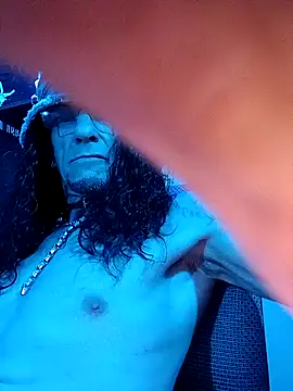 justinewe69 online show from April 20, 2026, 10:29 am