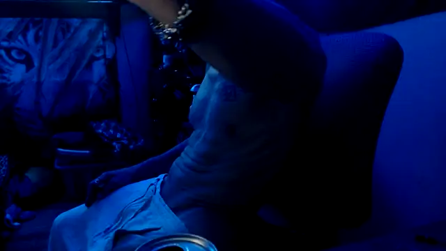 justinewe69 online show from April 13, 2026, 7:56 am