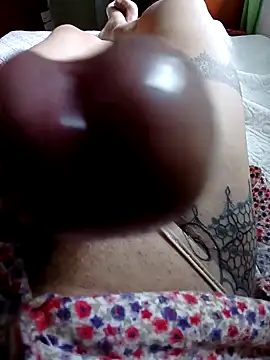 Snapshot of JoiceSexy10 chatting on October 27, 2025, 1:34 pm JoiceSexy10 online show from October 27, 2025, 1:34 pm