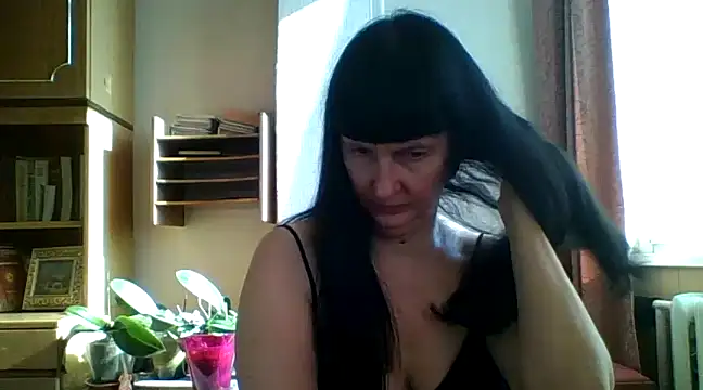 Snapshot of MelanyBanks chatting on March 9, 2025, 8:18 am MelanyBanks online show from March 9, 2025, 8:18 am