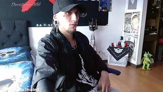 Snapshot of davidroses420 chatting on October 3, 2025, 10:00 pm davidroses420 online show from October 3, 2025, 10:00 pm