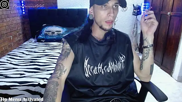 Snapshot of davidroses420 chatting on November 19, 2025, 3:28 am davidroses420 online show from November 19, 2025, 3:28 am