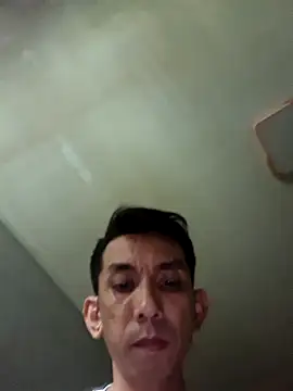 Snapshot of assluv1909 chatting on March 22, 2025, 9:13 am assluv1909 online show from March 22, 2025, 9:13 am