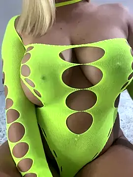 Liiaa online show from November 9, 2025, 11:14 am