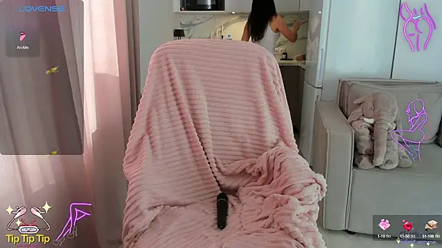 Snapshot of KerryCandy_Girl chatting on September 25, 2025, 9:26 am KerryCandy Girl online show from September 25, 2025, 9:26 am