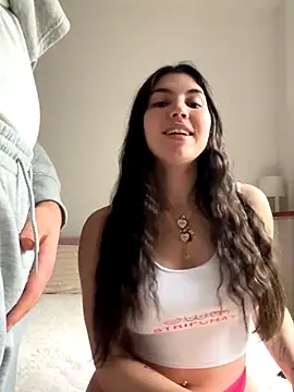 couplepenetration online show from November 1, 2025, 9:14 am