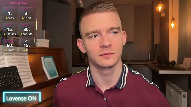 Marvelboy  online show from November 12, 2025, 4:44 pm