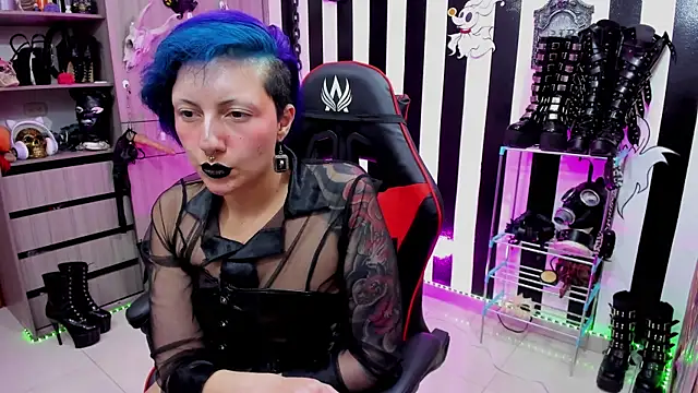 Snapshot of Mistress_Yelena chatting on March 6, 2025, 12:00 am Mistress Yelena online show from March 6, 2025, 12:00 am