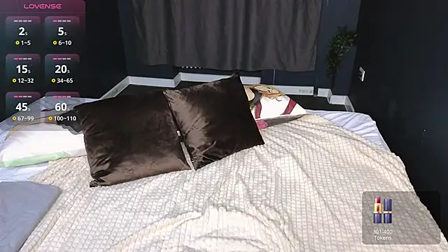 Snapshot of SuchArt_ chatting on September 28, 2025, 3:30 pm SuchArt online show from September 28, 2025, 3:30 pm