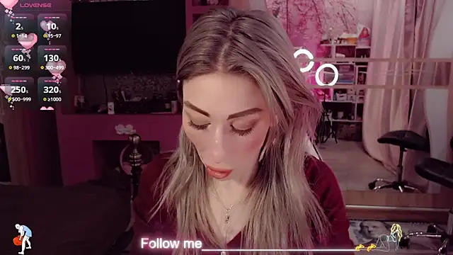 AnnieGOld  online show from February 14, 2026, 10:10 pm