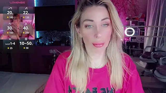 AnnieGOld  online show from November 22, 2025, 11:36 pm