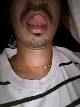 Snapshot of dreamtoungelick69 chatting on February 13, 2025, 11:04 pm dreamtoungelick69 online show from February 13, 2025, 11:04 pm