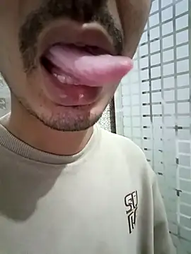 dreamtoungelick69 online show from March 2, 2026, 2:34 am