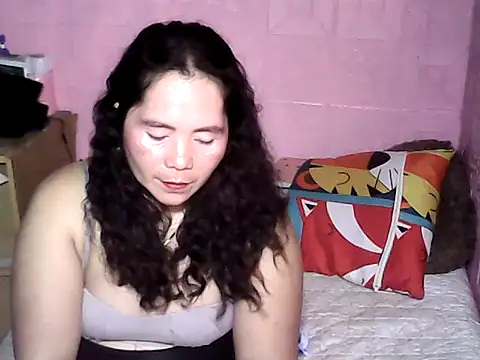 Snapshot of hotpusie_4u chatting on October 13, 2025, 5:36 pm hotpusie 4u online show from October 13, 2025, 5:36 pm