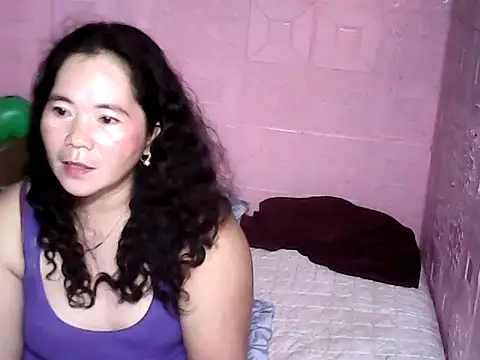 Snapshot of hotpusie_4u chatting on September 20, 2025, 11:21 pm hotpusie 4u online show from September 20, 2025, 11:21 pm