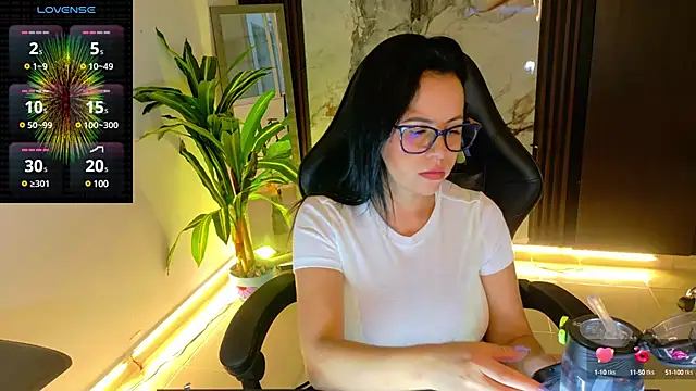 pamelajackson online show from February 26, 2025, 9:53 pm