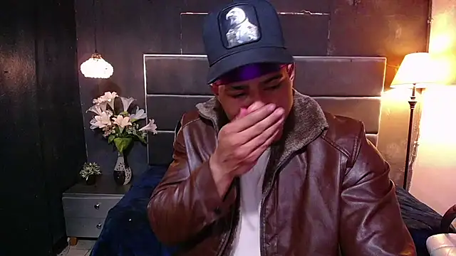 Snapshot of teddyfit19cm chatting on February 21, 2026, 2:19 pm teddyfit19cm online show from February 21, 2026, 2:19 pm