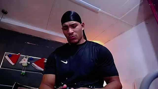 Snapshot of teddyfit19cm chatting on December 18, 2025, 1:59 pm teddyfit19cm online show from December 18, 2025, 1:59 pm