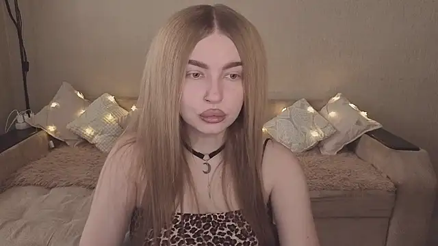 Snapshot of ViolettaLopez chatting on November 20, 2025, 11:33 am ViolettaLopez online show from November 20, 2025, 11:33 am