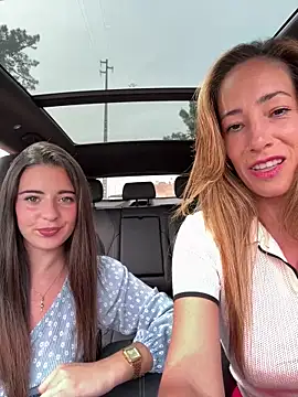 SweeetAlegra online show from April 20, 2026, 1:24 pm