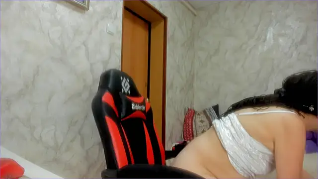 Snapshot of Cutie_orgasm chatting on October 8, 2025, 3:35 pm Cutie orgasm online show from October 8, 2025, 3:35 pm