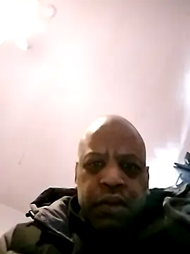 Snapshot of alfiebrown007 chatting on February 9, 2026, 3:21 pm alfiebrown007 online show from February 9, 2026, 3:21 pm